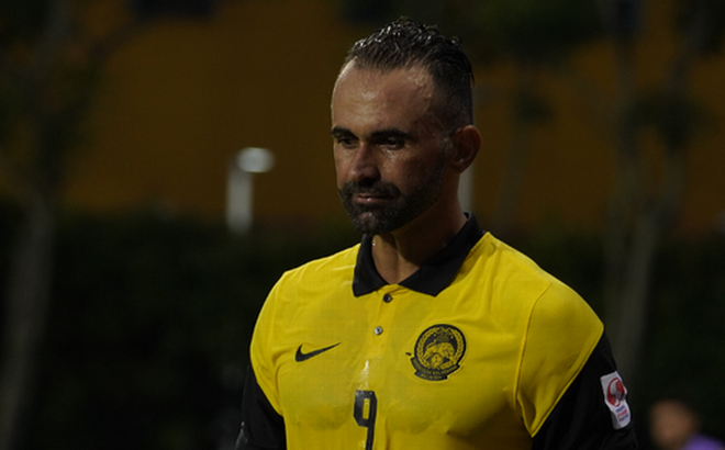Tiền đạo Guilherme de Paula bị thay ra ở trận gặp Campuchia (Ảnh: ESPN)