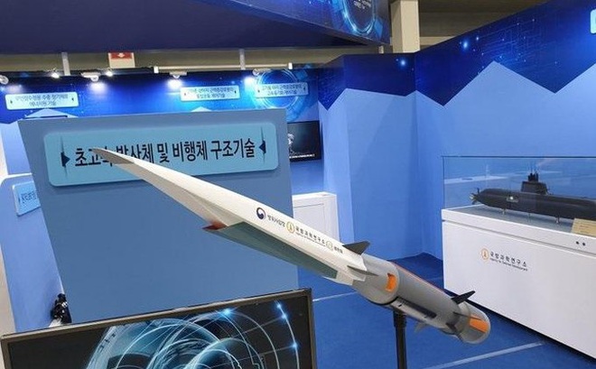 Mô hình tên lửa siêu thanh của Hàn Quốc. Ảnh: Aviation Week