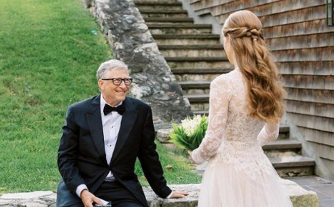 Ông Bill Gates dự đám cưới con gái Jennifer hồi tháng 10. Ảnh: Instagram