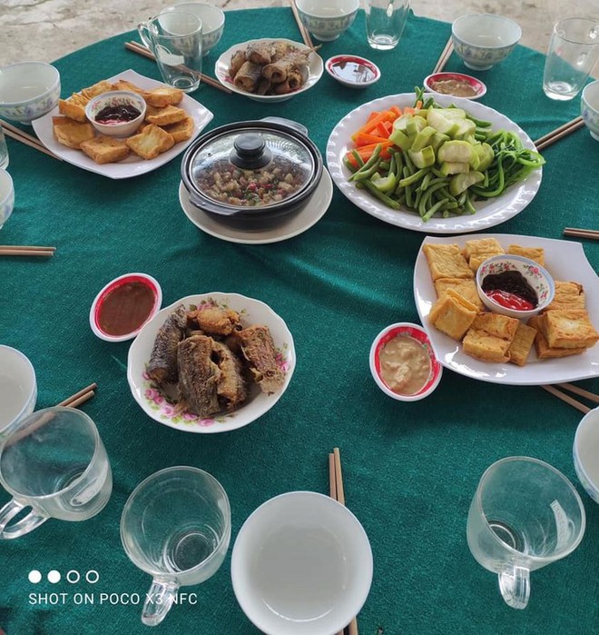 Nhờ nhà người yêu làm mâm nhậu, thanh niên quyết định chia tay sau khi nhìn thấy những thứ bày ra - Ảnh 1. Nhờ nhà người yêu làm mâm nhậu, thanh niên quyết định chia tay sau khi nhìn thấy những thứ bày ra - Ảnh 1.