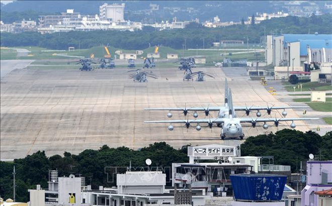 Căn cứ không quân Futenma của Lực lượng Lính thủy đánh bộ Mỹ tại Ginowan, tỉnh Okinawa, Nhật Bản. Ảnh: AFP/TTXVN