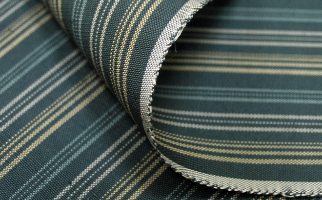 Bề mặt vải dệt Ushikubi (Nguồn: 着物カルチャー研究所)
