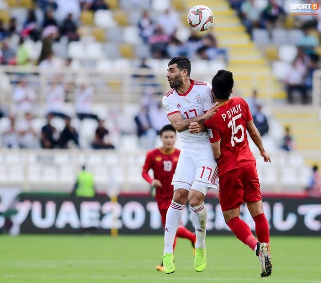 Cầu thủ Iran từng khiến tuyển thủ Việt Nam mất trí nhớ ghi bàn hạ gục Juventus tại Champions League - Ảnh 3.