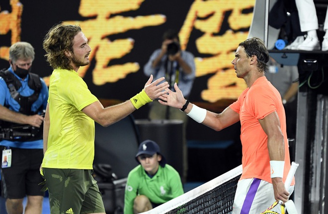 Rafael Nadal thua ngược Tsitsipas, mất cơ hội phá kỷ lục Grand Slam - Ảnh 7.