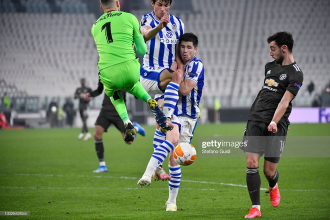 Man United phá dớp bằng cơn mưa bàn thắng; Gareth Bale mang nụ cười trở lại với Mourinho - Ảnh 1. Man United phá dớp bằng cơn mưa bàn thắng; Gareth Bale mang nụ cười trở lại với Mourinho - Ảnh 1.