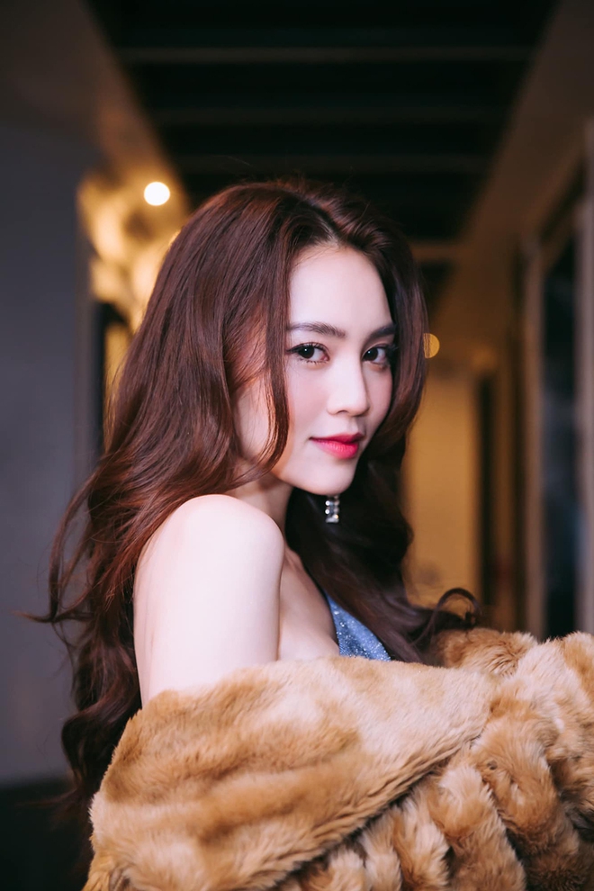 Cách ăn mặc sexy gây chú ý của Ninh Dương Lan Ngọc ở tuổi 31 - Ảnh 8.