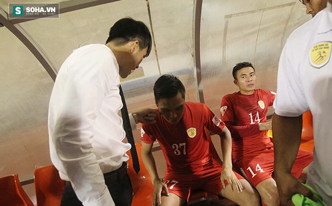 Những lần gây xôn xao V.League và bí mật đằng sau các quyết định 