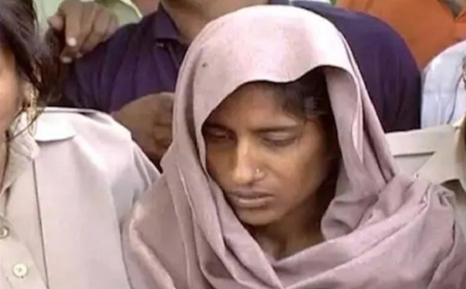 Nữ phạm nhân Shabnam Ali bị tòa án Ấn Độ tuyên án tử hình sau khi giết hại 7 thành viên trong gia đình. (Ảnh: Twitter)