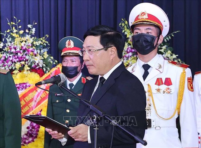 Tiễn đưa nguyên Phó Thủ tướng Trương Vĩnh Trọng về nơi an nghỉ cuối cùng - Ảnh 4.