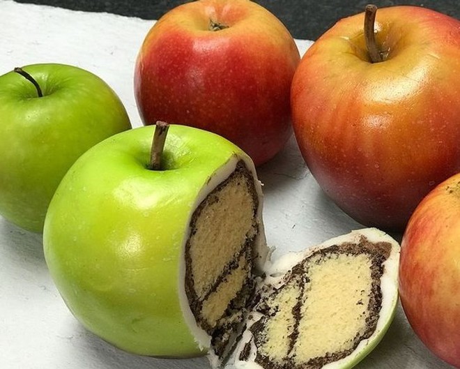 Thách thức thị giác 3 giây: Đố bạn nhìn ra quả táo nào làm bằng bánh ngọt trong bức hình này - Ảnh 3.
