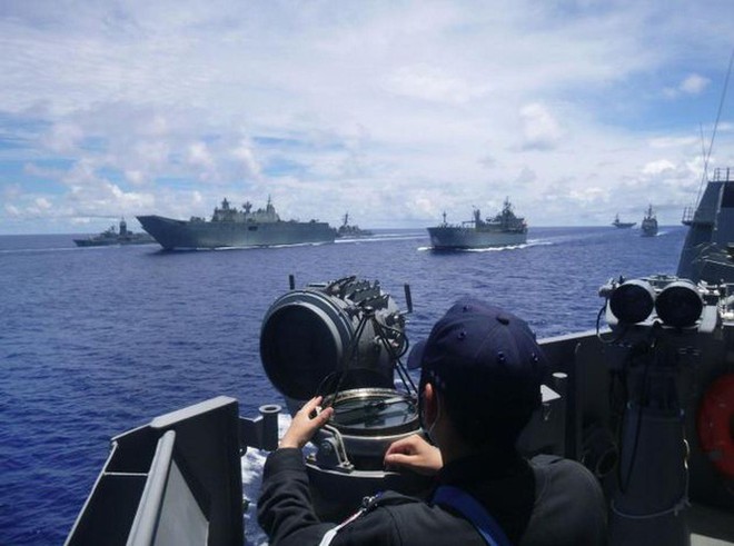 Nhật Bản tuyên bố sẽ “nổ súng gây nguy hại” nếu Hải cảnh Trung Quốc đổ bộ lên quần đảo Senkaku - Ảnh 1.
