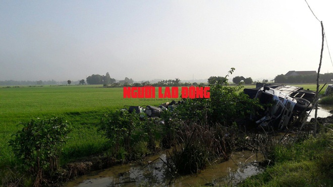 Tai nạn nghiêm trọng ở Bạc Liêu: 1 người tử vong, 7 người bị thương - Ảnh 5. Tai nạn nghiêm trọng ở Bạc Liêu: 1 người tử vong, 7 người bị thương - Ảnh 5.