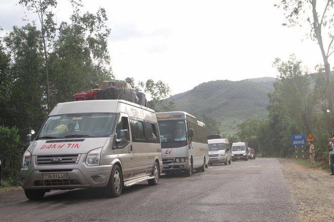 Bình Định: Ùn tắc vì hành khách đi xe từ ổ dịch Gia Lai chưa khai báo y tế - Ảnh 1.