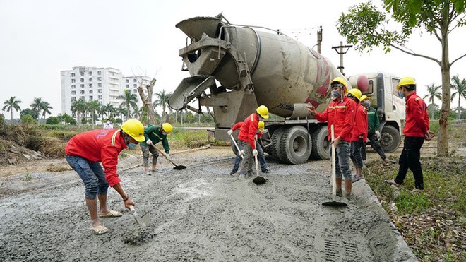 Gấp rút xây dựng Bệnh viện dã chiến số 3 ở thành phố Chí Linh - Ảnh 4.