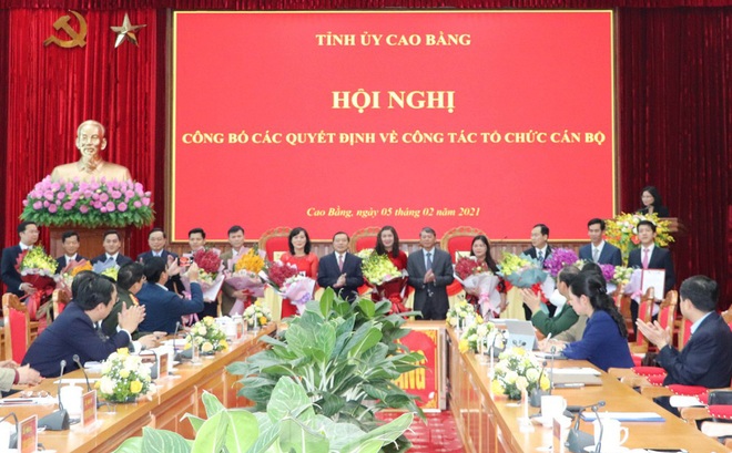 Quang cảnh Hội nghị công bố các quyết định của tỉnh ủy và UBND tỉnh Cao Bằng .Ảnh: Q. Anh