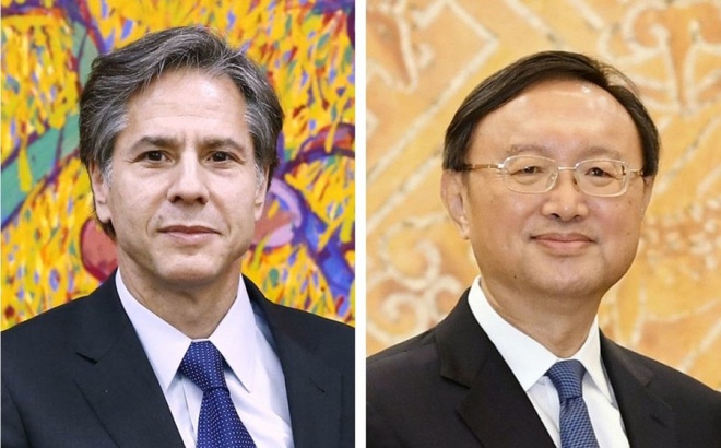 Ngoại trưởng Mỹ Anthony Blinken (trái) và Chủ nhiệm Văn phòng Ủy ban Công tác đối ngoại Trung ương Đảng Cộng sản Trung Quốc Dương Khiết Trì