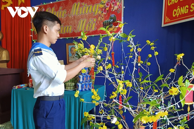 Lính đảo Tây Nam: 27 năm chỉ đón Tết một lần duy nhất với gia đình - Ảnh 1.