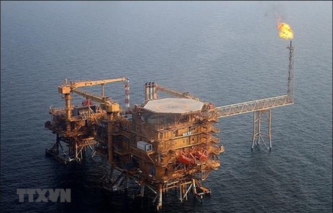 300 tàu chiến Iran vây kín Vịnh Ba Tư, người Mỹ khiếp đảm - Tướng Mỹ thừa nhận sự thật cay đắng - Ảnh 1.