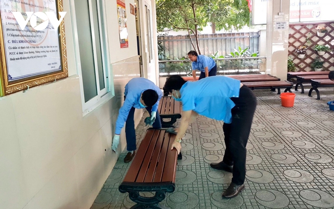 Trường học vệ sinh khử tr&ugrave;ng, sẵn s&agrave;ng đ&oacute;n học sinh đi học trở lại sau Tết &acirc;m lịch - Ảnh 4.