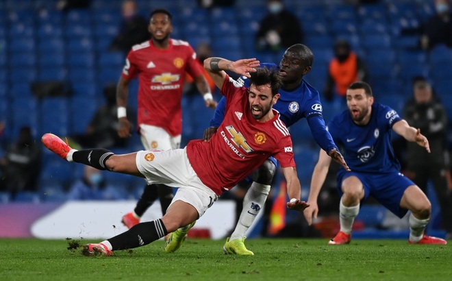 Mắc kẹt với chuỗi trận kỳ quặc, Man United 