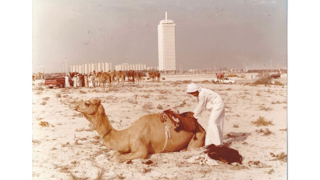 Dubai nghèo khó: Hình ảnh khó tin của thành phố Trung Đông trước khi cái giàu ập tới  - Ảnh 1.