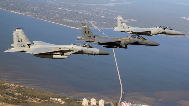 Không quân Mỹ tiếp nhận ‘Đại bàng thép’ F-15EX đầu tiên - Ảnh 1.