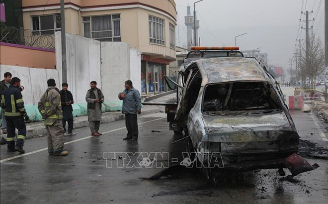 Hiện trường một vụ đánh bom ở Kabul (Afghanistan), ngày 20/2/2021. Ảnh: THX/TTXVN