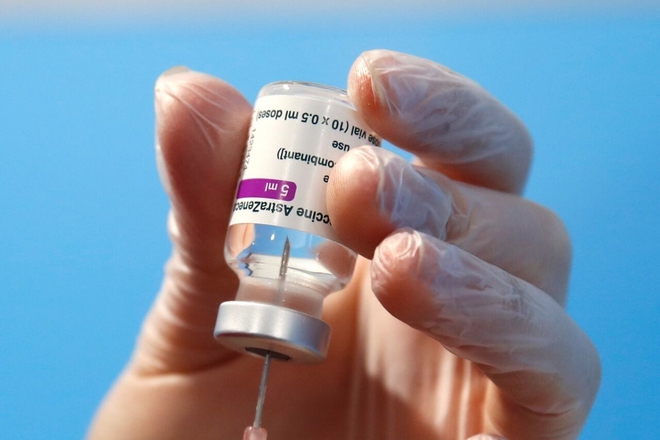 AstraZeneca tiếp tục khẳng định vaccine ngừa Covid-19 của hãng là an toàn - Ảnh 1.