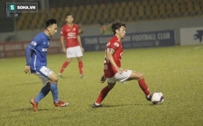 Lee Nguyễn tố trọng tài khiến CLB TP.HCM mất oan bàn thắng, làm thay đổi trận đấu