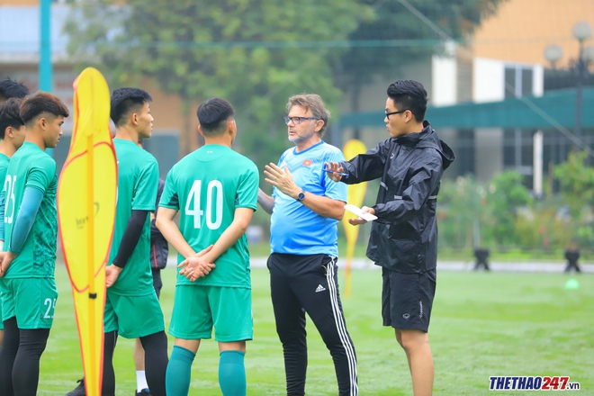 HLV Troussier: Tôi sẽ tạm hài lòng nếu nằm trong top 4 Đông Nam Á - Ảnh 2.