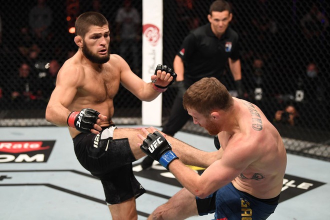 Khabib thừa nhận việc thi đấu giống như ngồi tù ngay trước thềm buổi gặp bàn về tương lai với Chủ tịch Dana White - Ảnh 2.