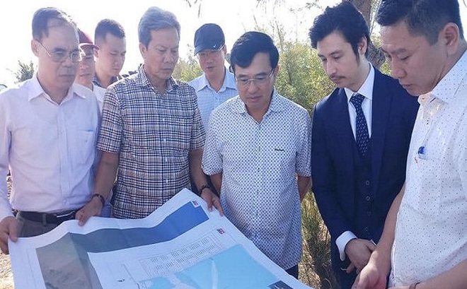 Đoàn công tác của Bộ Công Thương kiểm tra tiến độ dự án LNG Bạc Liêu hồi tháng 7-2020 Ảnh: moit.gov.vn