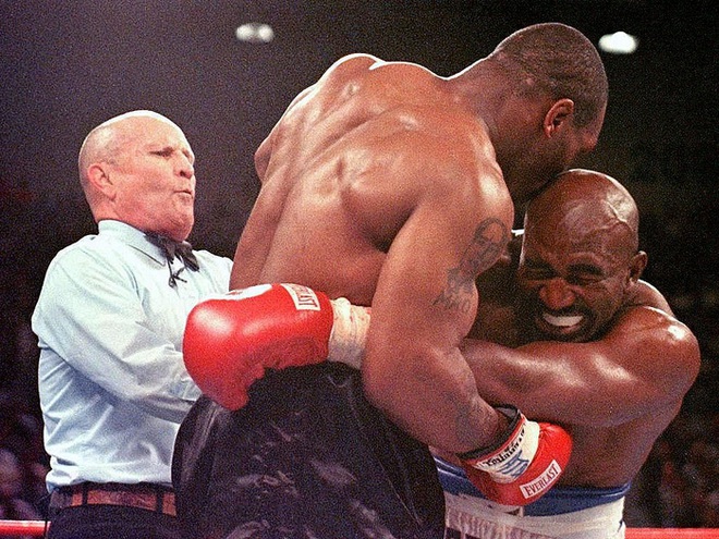 Kèo siêu đại chiến giữa Mike Tyson vs Evander Holyfield sẽ sớm được công bố, có giá trị lên tới 230 triệu euro - Ảnh 3.