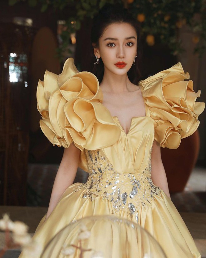 Angelababy phớt lờ Huỳnh Hiểu Minh, vợ chồng như hai người xa lạ - Ảnh 11.