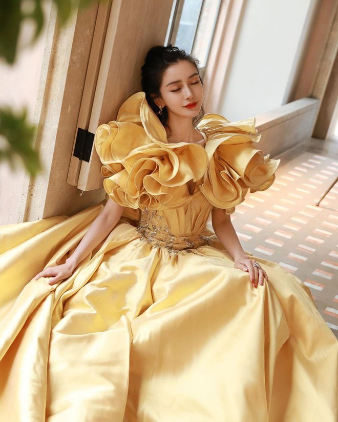 Angelababy phớt lờ Huỳnh Hiểu Minh, vợ chồng như hai người xa lạ - Ảnh 12.