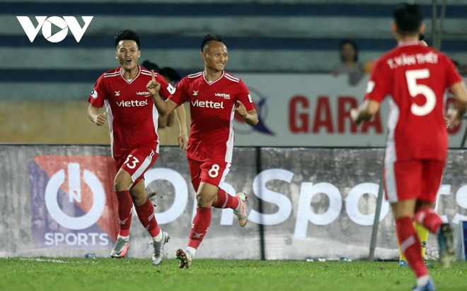 Sau vòng 4 V-League 2021: Nụ cười Lee Nguyễn và sự tiếc nuối của HAGL - Ảnh 3.