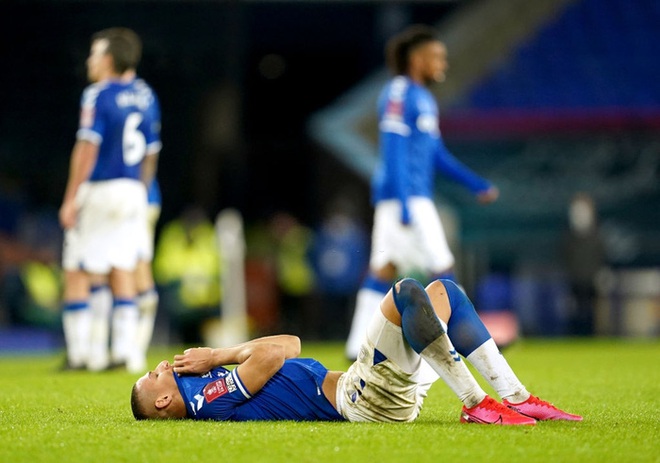 6 phút cuối ghi 2 bàn, Man City hạ Everton để giành vé bán kết FA Cup - Ảnh 11.