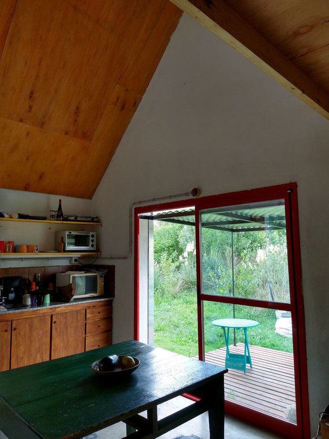Có gì bên trong ngôi nhà đổ xiêu chỉ 30m2 vừa được lên báo Mỹ? - Ảnh 6. Có gì bên trong ngôi nhà đổ xiêu chỉ 30m2 vừa được lên báo Mỹ? - Ảnh 6.