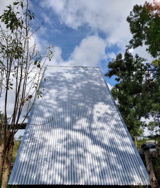 Có gì bên trong ngôi nhà đổ xiêu chỉ 30m2 vừa được lên báo Mỹ? - Ảnh 10. Có gì bên trong ngôi nhà đổ xiêu chỉ 30m2 vừa được lên báo Mỹ? - Ảnh 10.