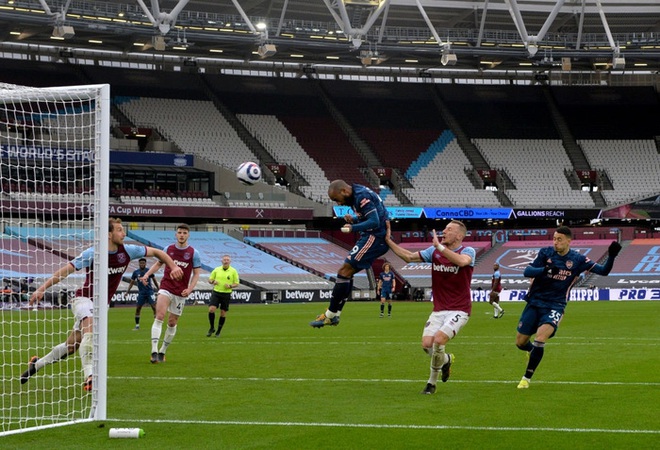 Bị dẫn tới 3-0, Arsenal vẫn thủ hòa khó tin - Ảnh 11.