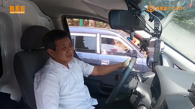 Anh Đoàn Ngọc Hải đi trên đường, nếu muốn cho tiền ai nhưng không có sẵn thì cứ gọi cho tôi - Ảnh 1.
