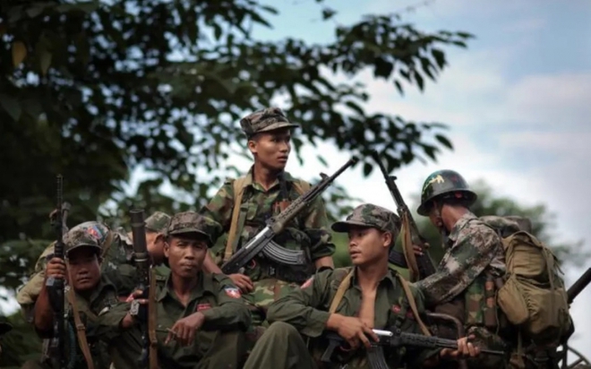 Hé lộ các đội quân dân tộc có thể đối đầu với quân đội Myanmar chính quy sau đảo chính - Ảnh 2.