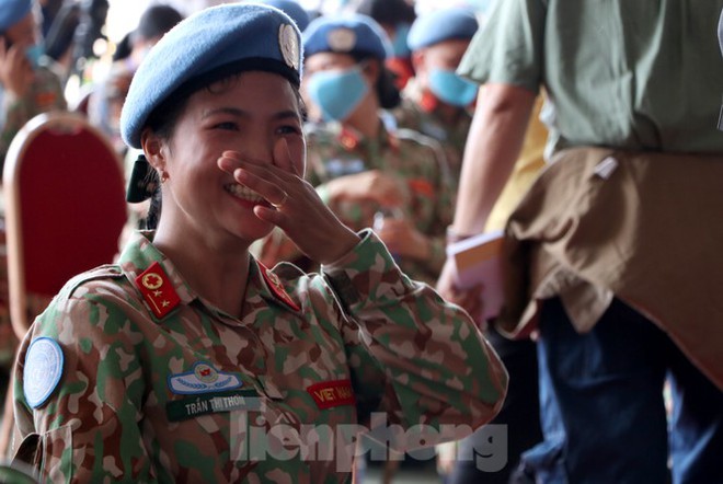 Những bóng hồng quân đội Việt Nam lên đường làm nhiệm vụ quốc tế - Ảnh 5.