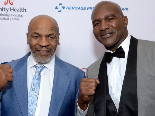 Mike Tyson xác nhận sẽ thượng đài với Evander Holyfield, khẳng định chỉ còn một số vấn đề nhỏ cần giải quyết - Ảnh 1.