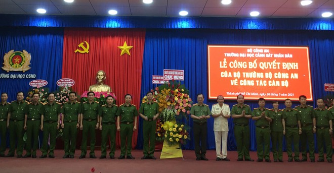Thiếu tướng Trần Thành Hưng giữ chức hiệu trưởng trường ĐH Cảnh sát - Ảnh 2.