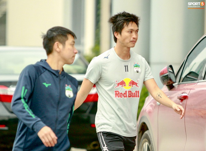 Tuấn Anh không khoẻ, cặp tiền vệ số 1 tuyển Việt Nam khiến thầy Park lo sốt vó - Ảnh 1.