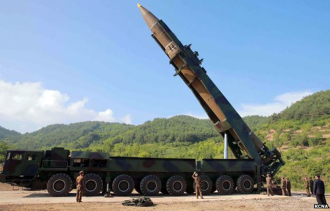 Giải mã vụ phóng tên lửa mới nhất và tiềm lực quân sự của Triều Tiên - Ảnh 1.