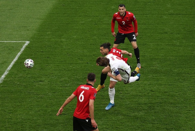 Anh thắng nhàn Albania 2-0 ở vòng loại World Cup 2022 - Ảnh 3.