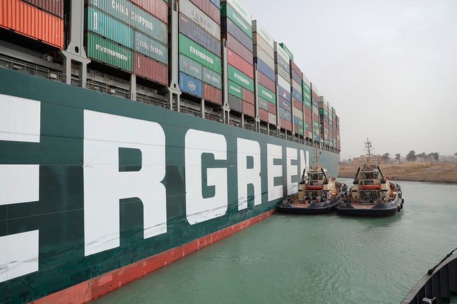 Toàn cảnh giải cứu siêu tàu mắc cạn trên kênh đào Suez - Ảnh 8.