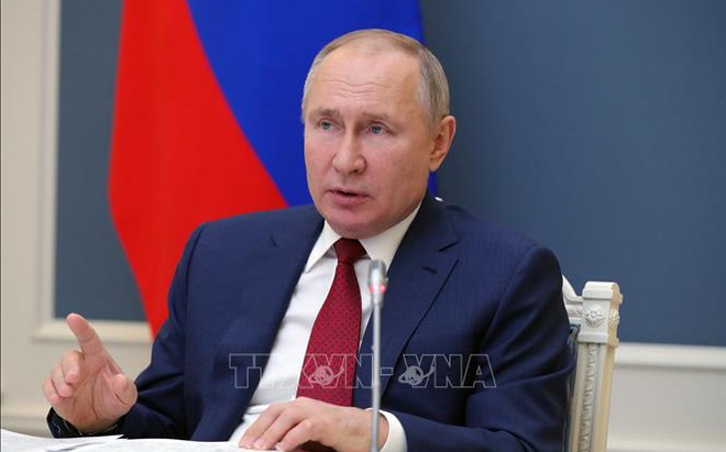 Tổng thống Nga Vladimir Putin quyết không tiết lộ mình tiêm loại vaccine nào. Ảnh: AFP/TTXVN